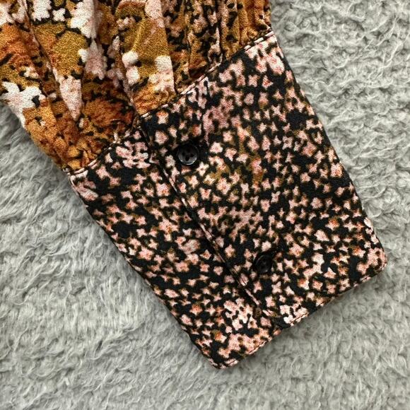 Hinge Small Long Sleeve Blouse Floral Print Buttons in Back Boho Peasant - Picture 9 of 10